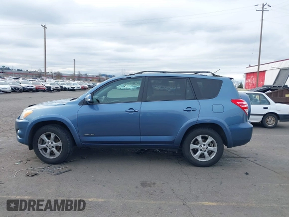 2011 Toyota RAV4 Ltd with VIN 2T3DK4DV4BW062797, listed as a IAAI auction lot 41760456 with 112,232 mi miles. Bid and sale history available at carsss.com. Image 14.