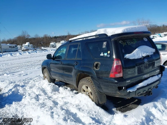 2004 Toyota 4Runner SR5 with VIN JTEBT14R640042690, listed as a IAAI auction lot 41235707 with 203,140 mi miles. Bid and sale history available at carsss.com. Image 3.