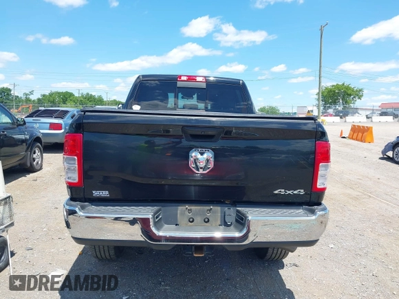 2019 Ram 2500 Tradesman with VIN 3C6UR5CL7KG552062, listed as a IAAI auction lot 42253889 with 56,067 mi miles and . Bid and sale history available at DreamBid. Image 16.