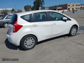 2015 Nissan Versa Note S with VIN 3N1CE2CP0FL376926, listed as a IAAI auction lot 41857300 with 154,204 mi miles. Bid and sale history available at carsss.com. Image 4.