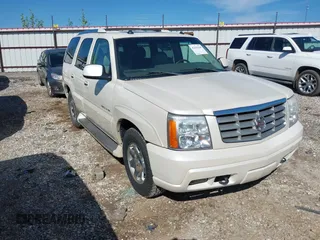 2005 Cadillac Escalade z VIN 1GYEC63N65R243624, wystawiony jako IAAI lot #42161106 z przebiegiem 150 877 mil mil oraz . Historia ofert i sprzedaży dostępna na DreamBid. Obrazek 1.