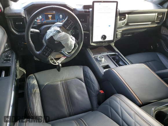 2023 Ford Expedition Max Platinum with VIN 1FMJK1L88PEA13822, listed as a Copart auction lot 71489314 with 10,114 mi miles and Salvage title. Bid and sale history available at DreamBid. Image 8.