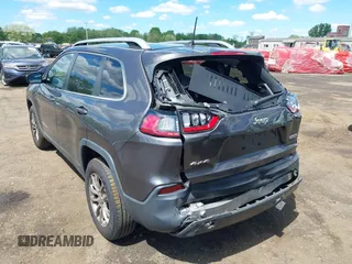 2019 Jeep Cherokee Latitude Plus с VIN 1C4PJMLB6KD355718, выставлен на аукционе IAAI как лот 42209813 с пробегом 101 773 миль миль и . История ставок и продаж доступна на DreamBid. Изображение 6.