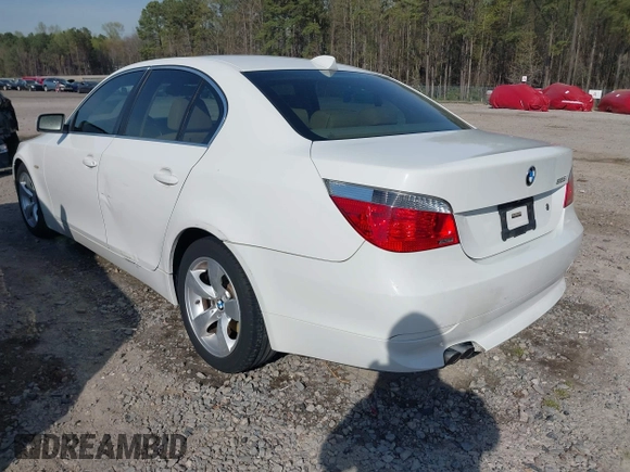 2007 BMW 5 Series 525i with VIN WBANE53527CW62776, listed as a IAAI auction lot 41870614 with 180,886 mi miles and . Bid and sale history available at carsss.com. Image 3.