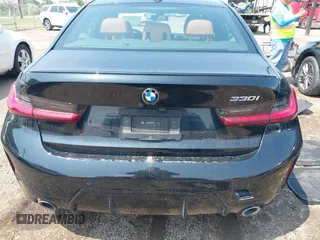 2023 BMW 3 Series 330i with VIN 3MW69FF09P8D39007, listed as a IAAI auction lot 42071643 with 24,781 mi miles and . Bid and sale history available at DreamBid. Image 16.