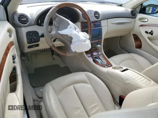 2009 Mercedes-Benz CLK 350 z VIN WDBTK56F29T105066, wystawiony jako Copart lot #46081115 z przebiegiem 150 934 mil mil oraz Nie do naprawy • Non repairable. Historia ofert i sprzedaży dostępna na DreamBid. Obrazek 8.