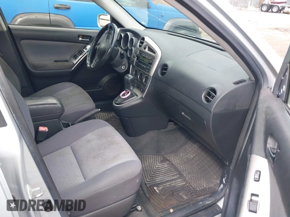 2005 Toyota Matrix STD with VIN 2T1KR30E85C436944, listed as a IAAI auction lot 41985304 with 295,745 mi miles. Bid and sale history available at carsss.com. Image 5.