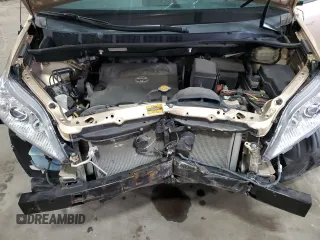 2013 Toyota Sienna XLE z VIN 5TDDK3DCXDS054751, wystawiony jako Copart lot #54004715 z przebiegiem 72 627 mil mil oraz Szkoda całkowita • Salvage title. Historia ofert i sprzedaży dostępna na DreamBid. Obrazek 12.