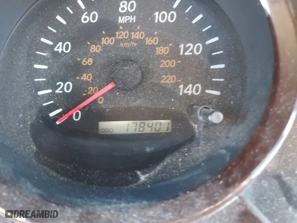 2002 Toyota Highlander with VIN JTEGF21A020069687, listed as a IAAI auction lot 38327598 with 178,401 mi miles. Bid and sale history available at carsss.com. Image 16.