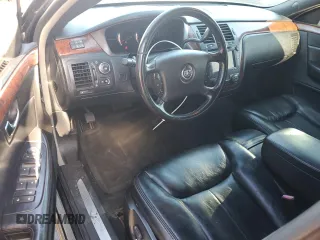 2006 Cadillac DTS Professional z VIN 1GEEH96Y26U550387, wystawiony jako Copart lot #47643785 z przebiegiem 225 562 mil mil oraz Tytuł czysty. Historia ofert i sprzedaży dostępna na DreamBid. Obrazek 8.