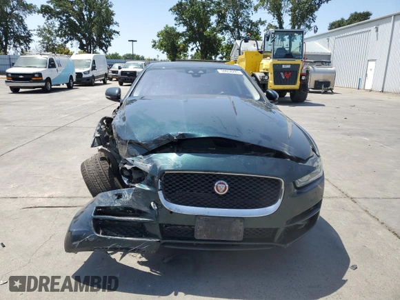 2017 Jaguar XE 25t Prestige z VIN SAJAE4BG5HA966505, wystawiony jako Copart lot #59058285 z przebiegiem 100 109 mil mil oraz Szkoda całkowita • Salvage title. Historia ofert i sprzedaży dostępna na DreamBid. Obrazek 5.