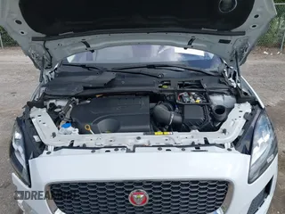 2020 Jaguar E-Pace z VIN SADFK2FX3L1Z76135, wystawiony jako IAAI lot #41942830 z przebiegiem 65 020 mil mil oraz . Historia ofert i sprzedaży dostępna na DreamBid. Obrazek 10.
