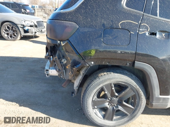 2022 Jeep Compass Latitude with VIN 3C4NJDBB4NT134481, listed as a IAAI auction lot 41973387 with 97,533 mi miles and . Bid and sale history available at DreamBid. Image 20.