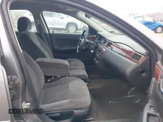 2006 Chevrolet Impala LS with VIN 2G1WB55K269115265, listed as a IAAI auction lot 41889603 with 181,938 mi miles and . Bid and sale history available at DreamBid. Image 5.