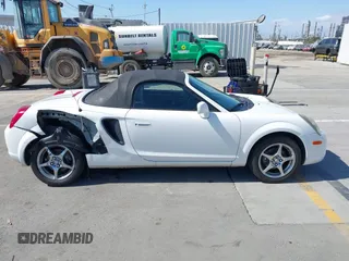 2002 Toyota MR2 z VIN JTDFR320120045045, wystawiony jako IAAI lot #42227577 z przebiegiem 128 095 mil mil oraz . Historia ofert i sprzedaży dostępna na DreamBid. Obrazek 13.