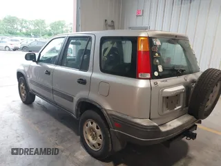 2001 Honda CR-V LX with VIN JHLRD28481S019760, listed as a IAAI auction lot 42098138 with 132,866 mi miles and . Bid and sale history available at carsss.com. Image 3.