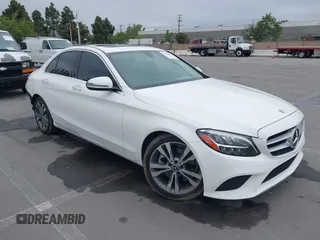 2019 Mercedes-Benz C 300 with VIN 55SWF8DB7KU299640, listed as a IAAI auction lot 41929870 with 61,130 mi miles and . Bid and sale history available at DreamBid. Image 1.