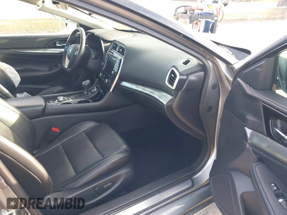 2021 Nissan Maxima SV z VIN 1N4AA6CVXMC508952, wystawiony jako IAAI lot #41900012 z przebiegiem 66 249 mil mil oraz . Historia ofert i sprzedaży dostępna na DreamBid. Obrazek 5.