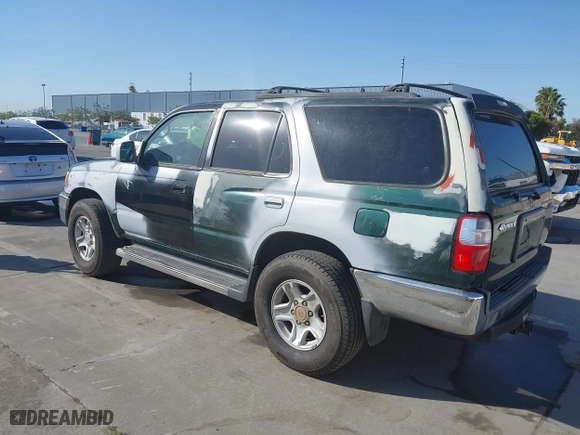 2001 Toyota 4Runner SR5 with VIN JT3GN86R310204401, listed as a IAAI auction lot 42034528 with 133,991 mi miles. Bid and sale history available at carsss.com. Image 3.
