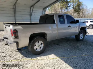 2009 Chevrolet Silverado 1500 LT with VIN 1GCEK29009Z193192, listed as a Copart auction lot 50936315 with 281,863 mi miles and Salvage Title. Bid and sale history available at carsss.com. Image 3.