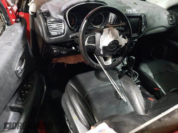 2020 Jeep Compass Limited z VIN 3C4NJDCB4LT131852, wystawiony jako Copart lot #56415665 z przebiegiem Nie podano mil oraz Szkoda całkowita • Salvage title. Historia ofert i sprzedaży dostępna na DreamBid. Obrazek 8.