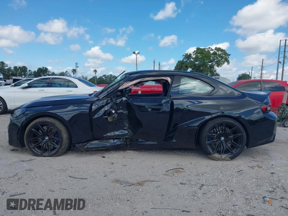 2024 BMW M2 z VIN 3MF13DM0XR8D99996, wystawiony jako IAAI lot #42042486 z przebiegiem 8120 mil mil oraz . Historia ofert i sprzedaży dostępna na DreamBid. Obrazek 14.