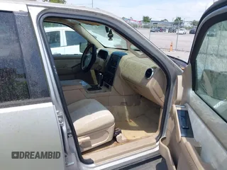 2009 Ford Explorer XLT с VIN 1FMEU63EX9UA31701, выставлен на аукционе IAAI как лот 41981612 с пробегом 188 215 миль миль и . История ставок и продаж доступна на DreamBid. Изображение 5.