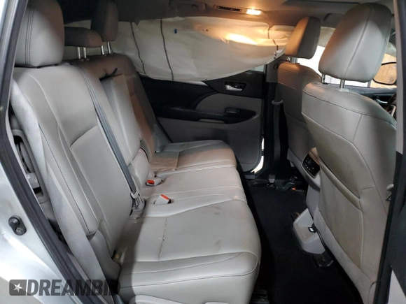 2018 Toyota Highlander SE with VIN 5TDJZRFHXJS846274, listed as a Copart auction lot 58130425 with 123,439 mi miles and Clean title. Bid and sale history available at DreamBid. Image 11.