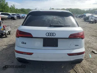 2024 Audi Q5 S line Premium Plus with VIN WA1E2AFY9R2024733, listed as a Copart auction lot 56827735 with Not provided miles and Salvage title. Bid and sale history available at DreamBid. Image 6.