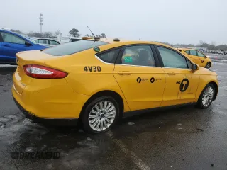 2015 Ford Fusion S Hybrid with VIN 3FA6P0UU9FR166406, listed as a Copart auction lot 45039795 with 336,173 mi miles and Clean Title. Bid and sale history available at carsss.com. Image 3.