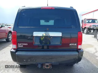 2007 Dodge Nitro SLT with VIN 1D8GU58K97W679278, listed as a IAAI auction lot 42014211 with 213,451 mi miles and . Bid and sale history available at carsss.com. Image 16.