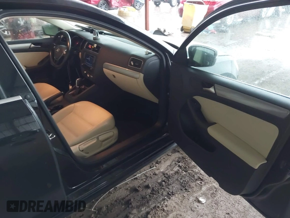 2018 Volkswagen Jetta SE with VIN 3VWDB7AJ3JM214858, listed as a IAAI auction lot 42151137 with 100,346 mi miles and . Bid and sale history available at DreamBid. Image 5.