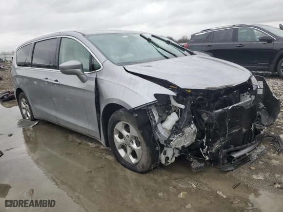 2018 Chrysler Pacifica Hybrid Touring Plus with VIN 2C4RC1H73JR125068, listed as a Copart auction lot 43076025 with 107,816 mi miles and Salvage Title. Bid and sale history available at carsss.com. Image 4.