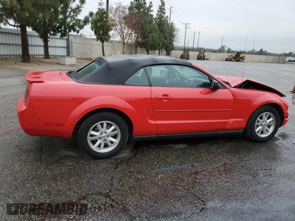 2007 Ford Mustang Deluxe with VIN 1ZVFT84N975273244, listed as a Copart auction lot 47892565 with 187,131 mi miles and Salvage title. Bid and sale history available at DreamBid. Image 3.