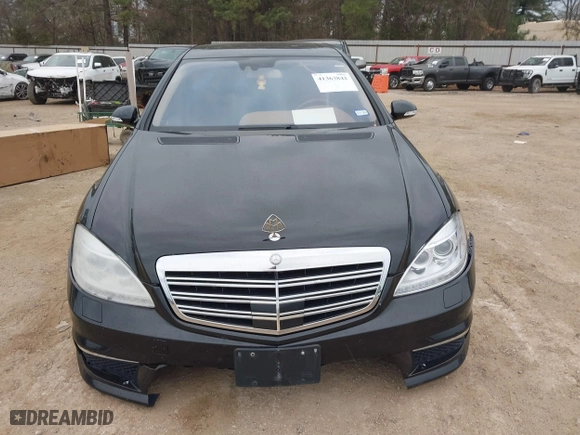 2009 Mercedes-Benz S-Class 5.5L V8 with VIN WDDNG86X19A265348, listed as a IAAI auction lot 41363842 with 126,587 mi miles. Bid and sale history available at carsss.com. Image 13.