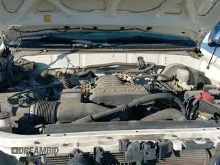 2005 Toyota Tundra SR5 с VIN 5TBBT44115S459013, выставлен на аукционе IAAI как лот 41699162 с пробегом 126 975 миль миль и . История ставок и продаж доступна на DreamBid. Изображение 19.