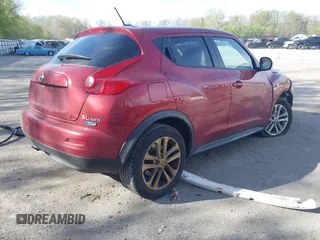 2013 Nissan Juke SL z VIN JN8AF5MV5DT229319, wystawiony jako IAAI lot #42148972 z przebiegiem 95 757 mil mil oraz . Historia ofert i sprzedaży dostępna na DreamBid. Obrazek 4.