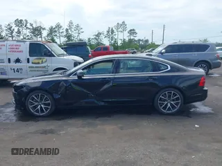 2018 Volvo S90 Momentum z VIN LVY982AKXJP032631, wystawiony jako IAAI lot #42204902 z przebiegiem 178 192 mil mil oraz . Historia ofert i sprzedaży dostępna na DreamBid. Obrazek 14.