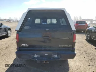 2002 Chevrolet S-10 LS with VIN 1GCCT19W428192836, listed as a Copart auction lot 52183955 with 119,300 mi miles and Salvage Title. Bid and sale history available at carsss.com. Image 6.