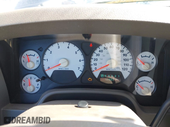 2007 Dodge 1500 SLT with VIN 1D7HU18207J606248, listed as a IAAI auction lot 42141047 with 128,821 mi miles. Bid and sale history available at carsss.com. Image 7.