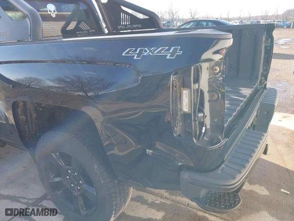2018 Chevrolet Silverado 1500 Work Truck with VIN 1GCVKNEC1JZ228697, listed as a IAAI auction lot 41666501 with 84,827 mi miles. Bid and sale history available at carsss.com. Image 6.