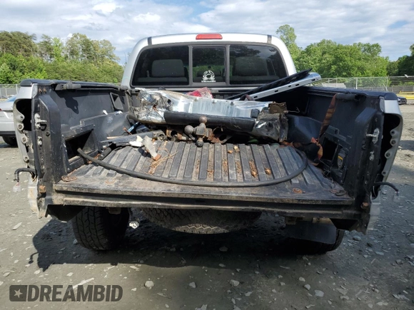 2005 Toyota Tacoma z VIN 5TELU42N15Z132807, wystawiony jako Copart lot #57877795 z przebiegiem 175 000 mil mil oraz Szkoda całkowita • Salvage title. Historia ofert i sprzedaży dostępna na DreamBid. Obrazek 6.