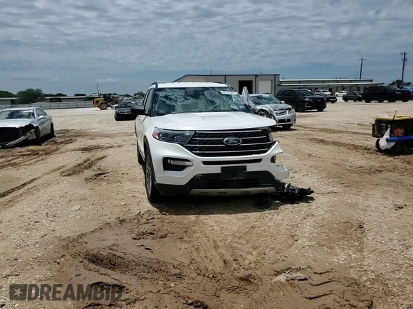 2022 Ford Explorer XLT z VIN 1FMSK7DH9NGA71395, wystawiony jako Copart lot #60721505 z przebiegiem Nie podano mil oraz Szkoda całkowita • Salvage title. Historia ofert i sprzedaży dostępna na DreamBid. Obrazek 14.