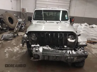 2023 Jeep Gladiator Sport S с VIN 1C6HJTAG1PL558131, выставлен на аукционе IAAI как лот 41252271 с пробегом 42 582 миль миль и . История ставок и продаж доступна на DreamBid. Изображение 13.
