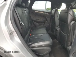 2019 Lincoln MKC Standard z VIN 5LMCJ1C95KUL08943, wystawiony jako Copart lot #54891185 z przebiegiem 88 153 mil mil oraz Szkoda całkowita • Salvage title. Historia ofert i sprzedaży dostępna na DreamBid. Obrazek 11.