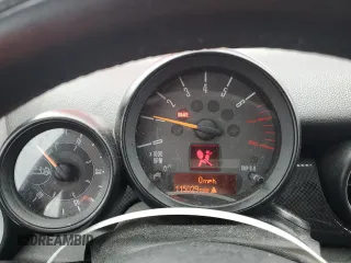 2015 MINI Roadster S z VIN WMWSY3C58FT567023, wystawiony jako Copart lot #43289505 z przebiegiem 115 029 mil mil oraz Szkoda całkowita • Salvage title. Historia ofert i sprzedaży dostępna na DreamBid. Obrazek 9.