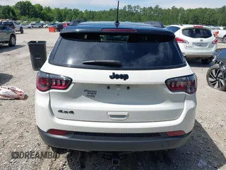 2021 Jeep Compass Latitude z VIN 3C4NJDBB8MT555358, wystawiony jako IAAI lot #42262036 z przebiegiem 67 917 mil mil oraz . Historia ofert i sprzedaży dostępna na DreamBid. Obrazek 16.