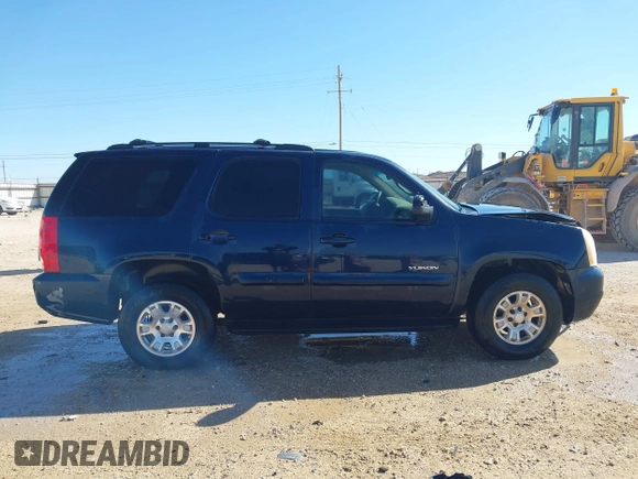 2008 GMC Yukon SLE w/3SA with VIN 1GKFC13C48J115787, listed as a IAAI auction lot 41825682 with 263,533 mi miles. Bid and sale history available at carsss.com. Image 13.