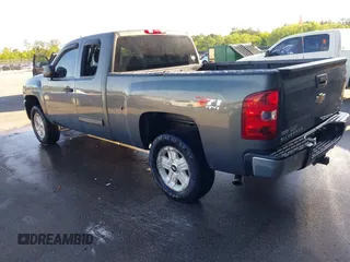2011 Chevrolet Silverado 1500 LT with VIN 1GCRKSE37BZ188210, listed as a IAAI auction lot 42013862 with 150,898 mi miles. Bid and sale history available at carsss.com. Image 3.