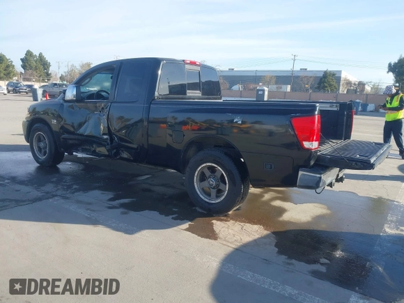 2004 Nissan Titan SE with VIN 1N6AA06A14N574940, listed as a IAAI auction lot 41821005 with 202,373 mi miles. Bid and sale history available at carsss.com. Image 3.